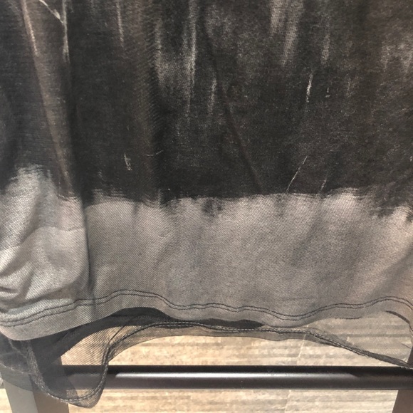 NWOT Sheer Overlay Pattern 3/4 Length Sleeve Top - Picture 4 of 6